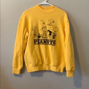 Yellow peanuts sweatshirt